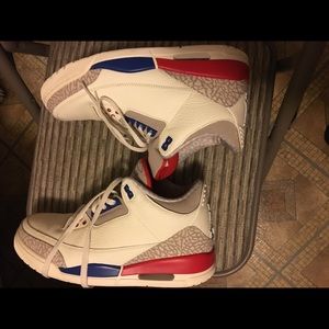 JORDANS Retro 3's sz. 10